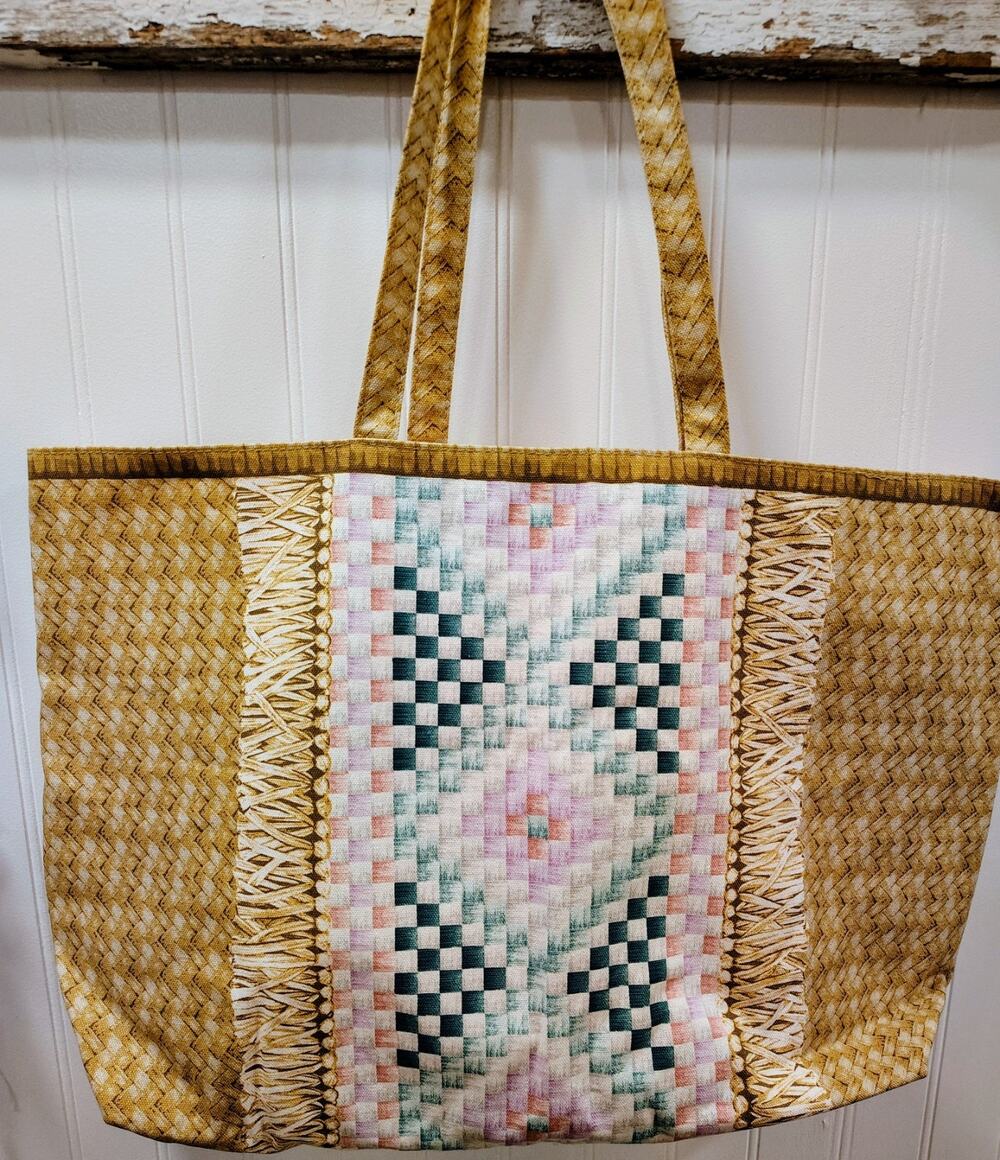 Estée Lauder Straw-Looking Beach Bag Tote New Pink Lined Interior NWOT